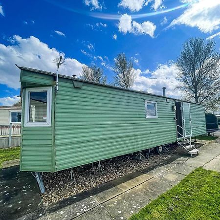 Lovely 8 Berth Caravan At Southview Holiday Park In Skegness Ref 33061C Hotell Exteriör bild