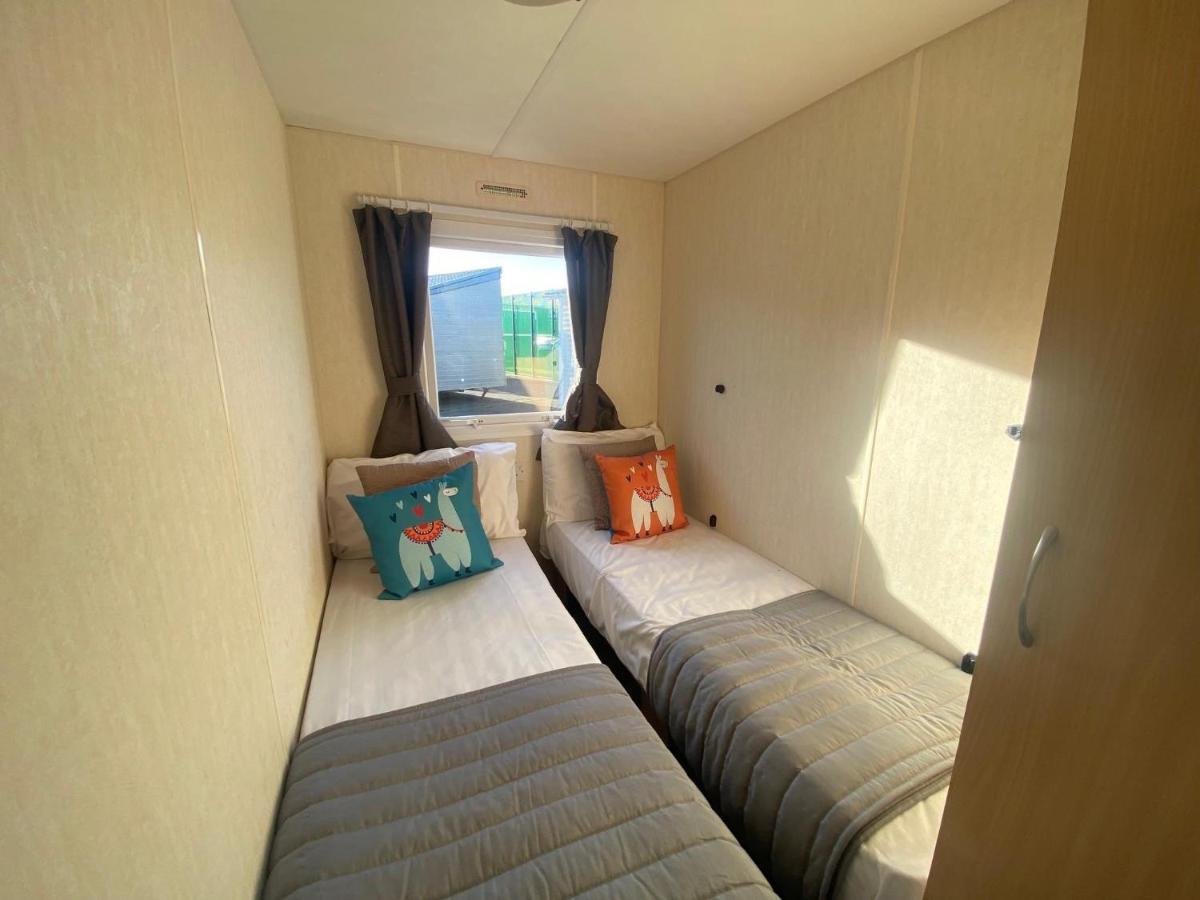 Lovely 8 Berth Caravan At Southview Holiday Park In Skegness Ref 33061C Hotell Exteriör bild