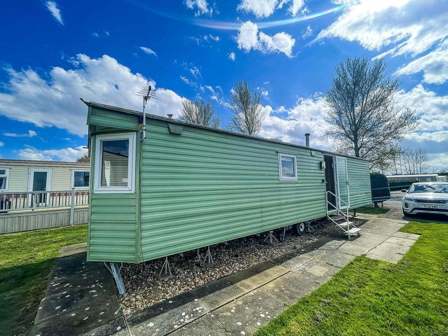 Lovely 8 Berth Caravan At Southview Holiday Park In Skegness Ref 33061C Hotell Exteriör bild